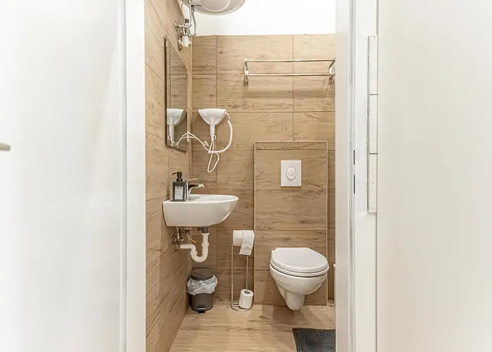 Affordable & Comfortable 1br Great For Long Βιέννη